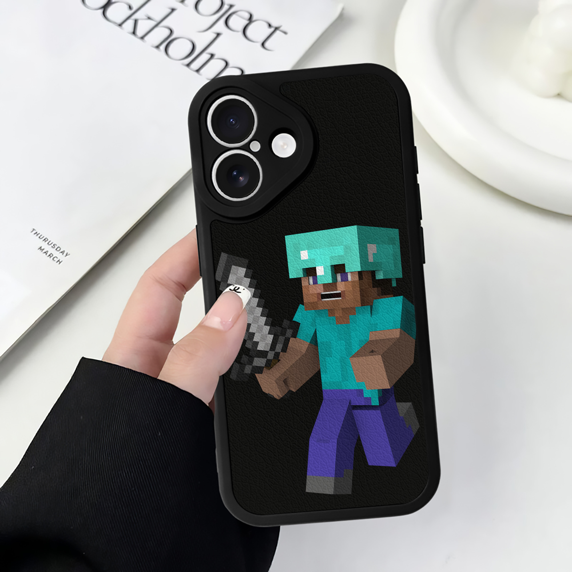 （画像用） マインクラフト ブロックの世界 Minecraft MC Block world 【iPhone 16シリーズ対応】シリコンスマホケース（レザー調） 材質：シリコン